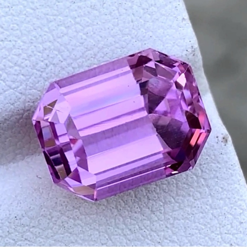 VVS 9.30 Ct Natural Pink Kunzite Gemstone Emerald Cut From Afghanistan
